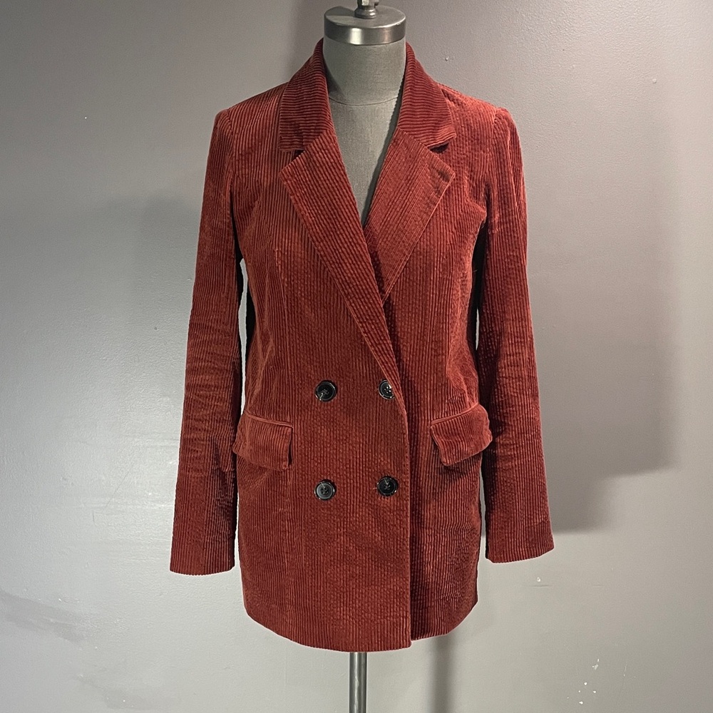 Vera Moda Rust Corduroy blazer perfect for fall! XS beautiful in autumn!